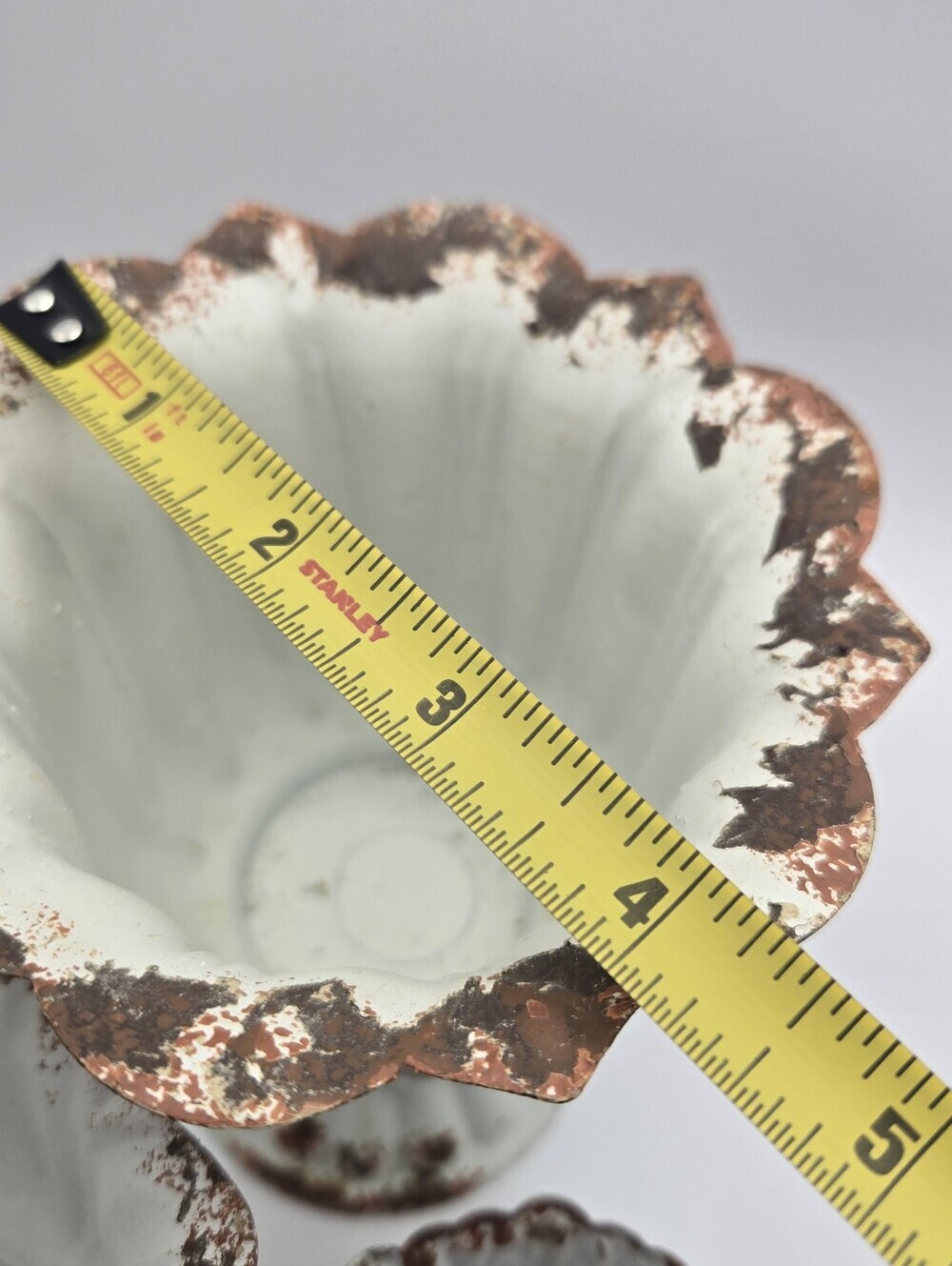 Set Of 3 Nesting Mini Planters Rustic Metal Scalloped Edges Home Decor - Picture 8 of 9